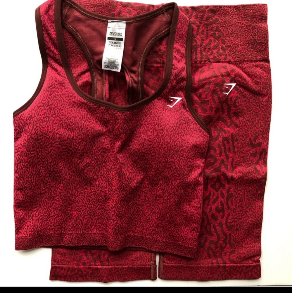 Gymshark L/M Adapt Animal Seamless Cycling Shorts & Crop Tank Top Set